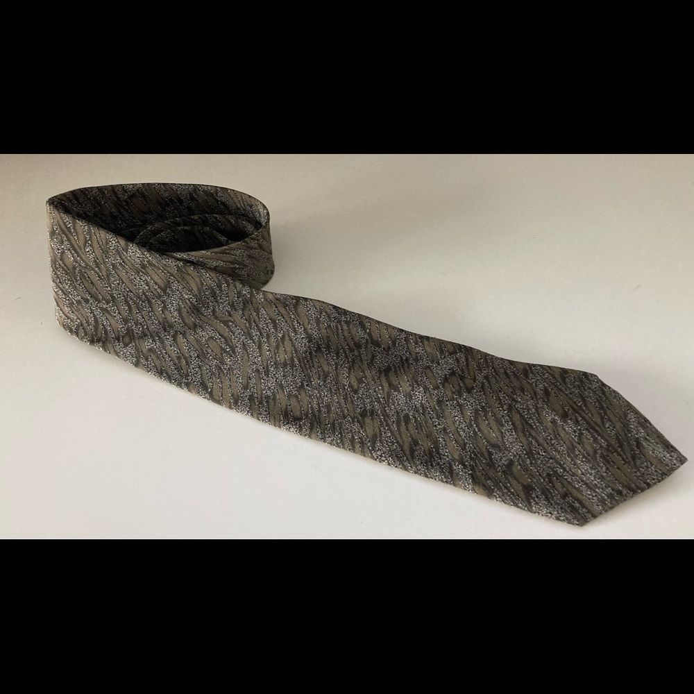 VIAGGIO ITALIAN SILK NECKTIE